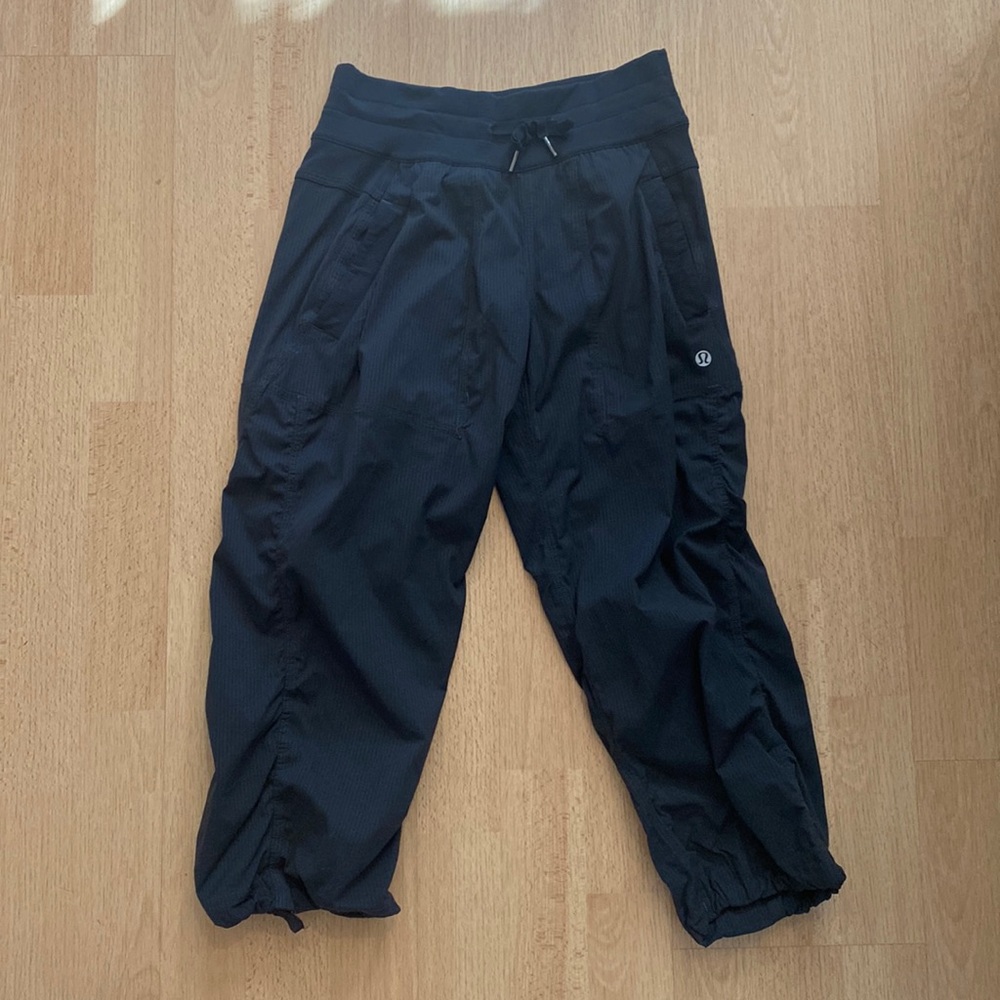 Lululemon Dance Studio Crop! Never worn